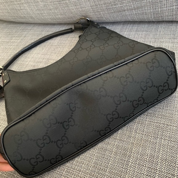 Gucci Shoulder Handbag Black Nylon Zip Top Hobo - Picture 2 of 11